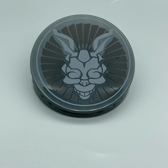 Donnie Darko Frank The Bunny Magnetic Clip - Picture 3 of 6